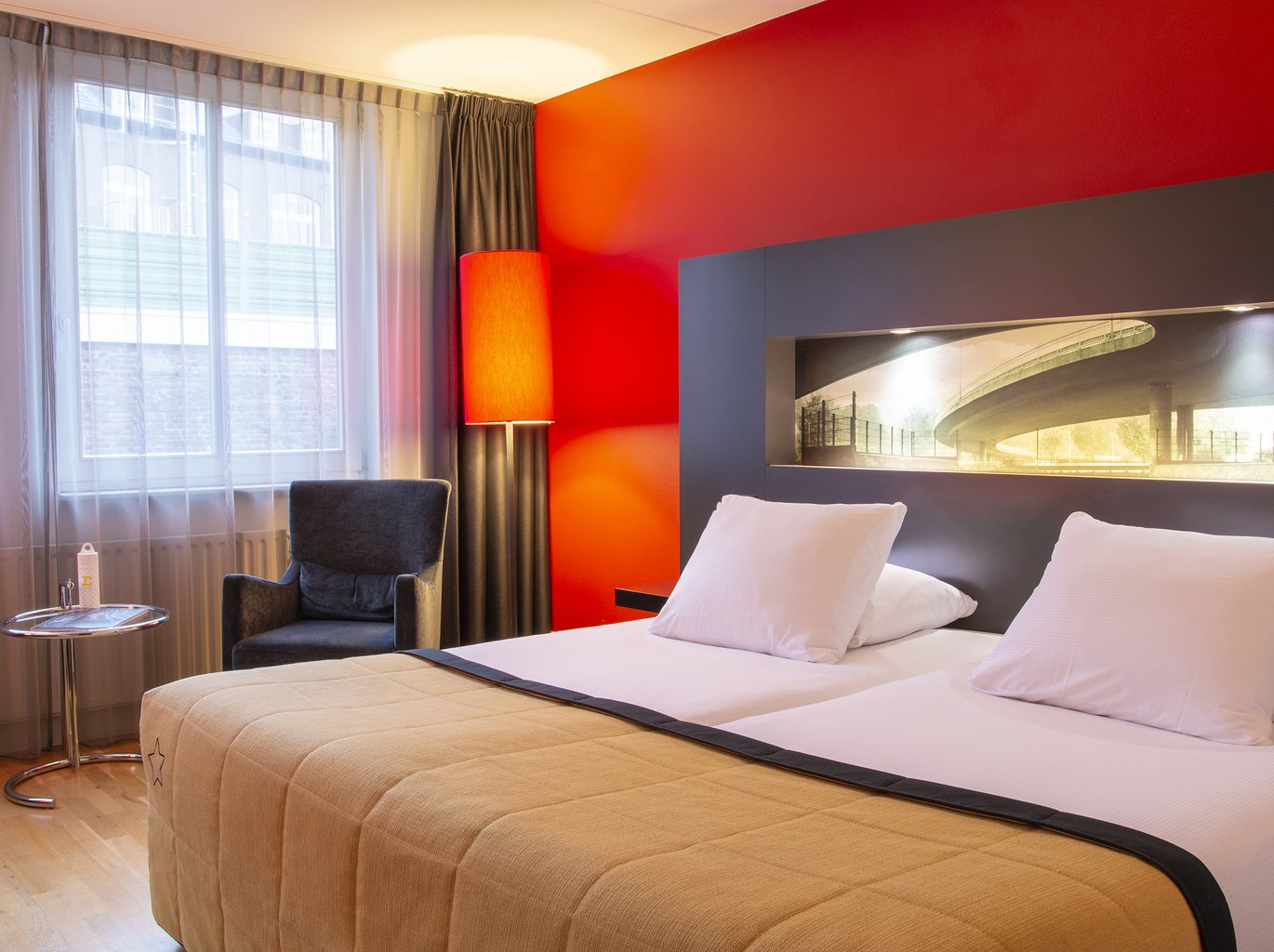 EH - DESIGN HOTEL MAASTRICHT - BASIC TWIN - 4.jpg