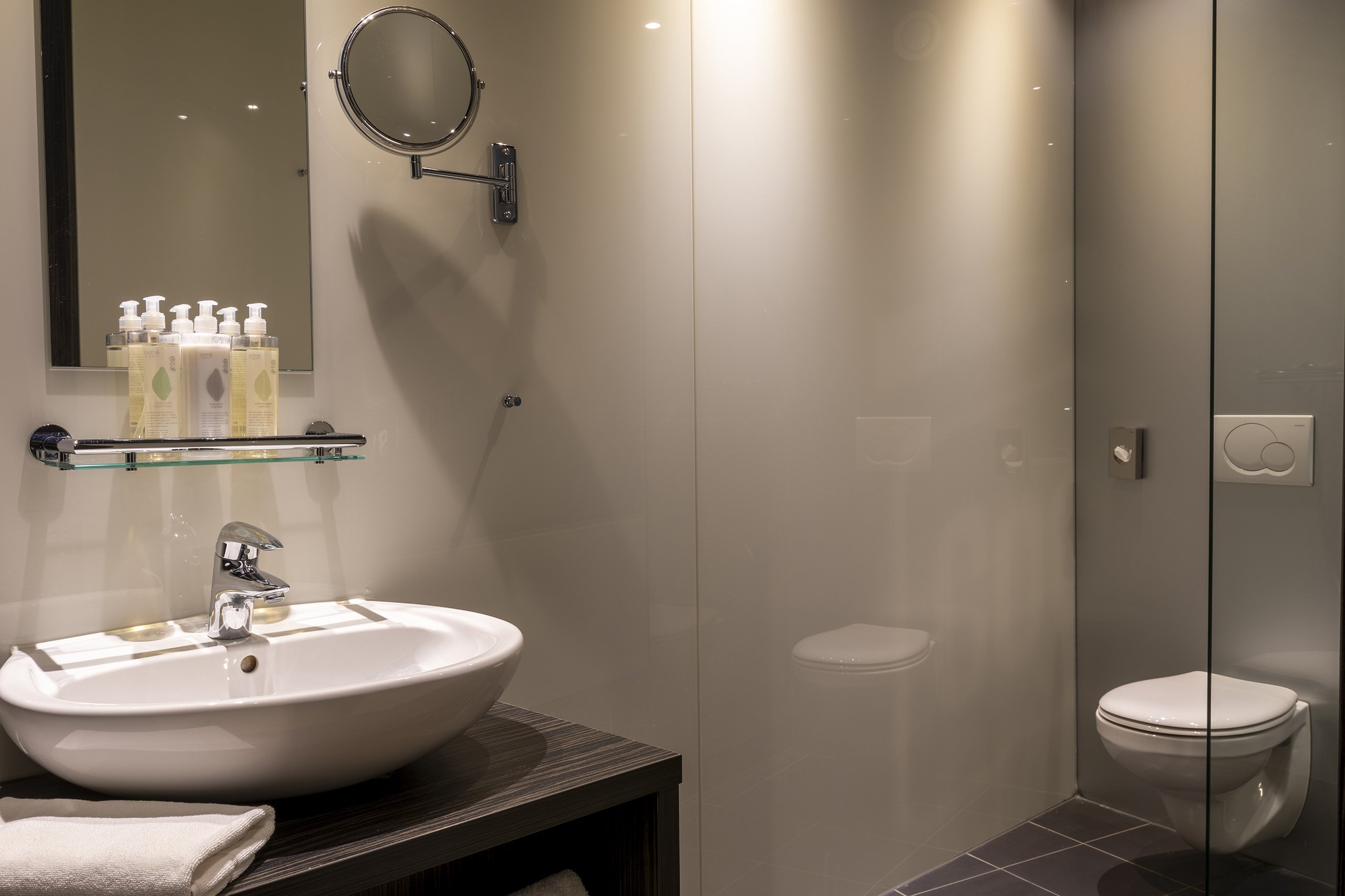 EH - DESIGN HOTEL MAASTRICHT - BASIC - ZNDR DAGLICHT - BADKAMER - 6.jpg