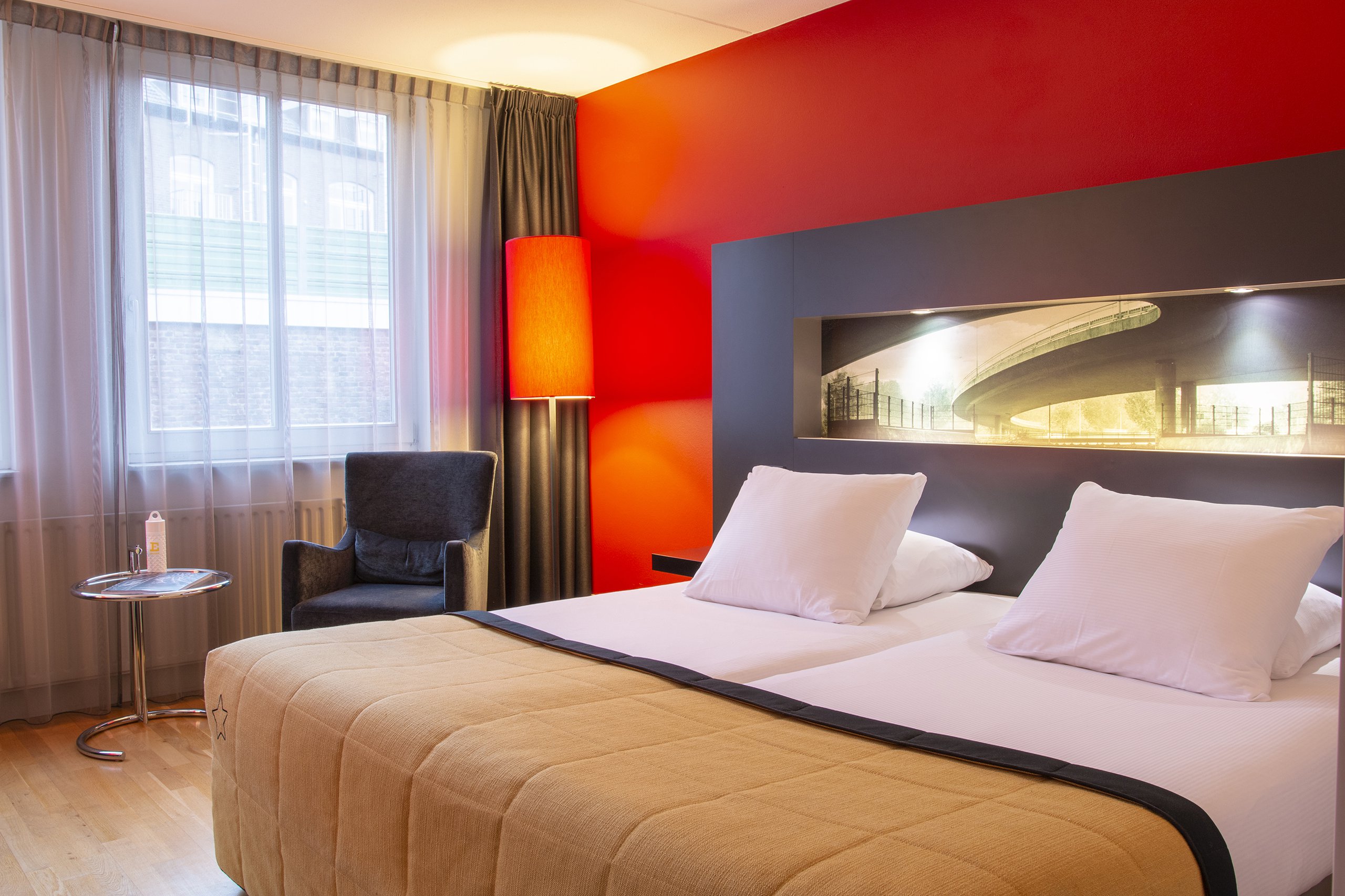 EH - DESIGN HOTEL MAASTRICHT - BASIC TWIN - 4.jpg