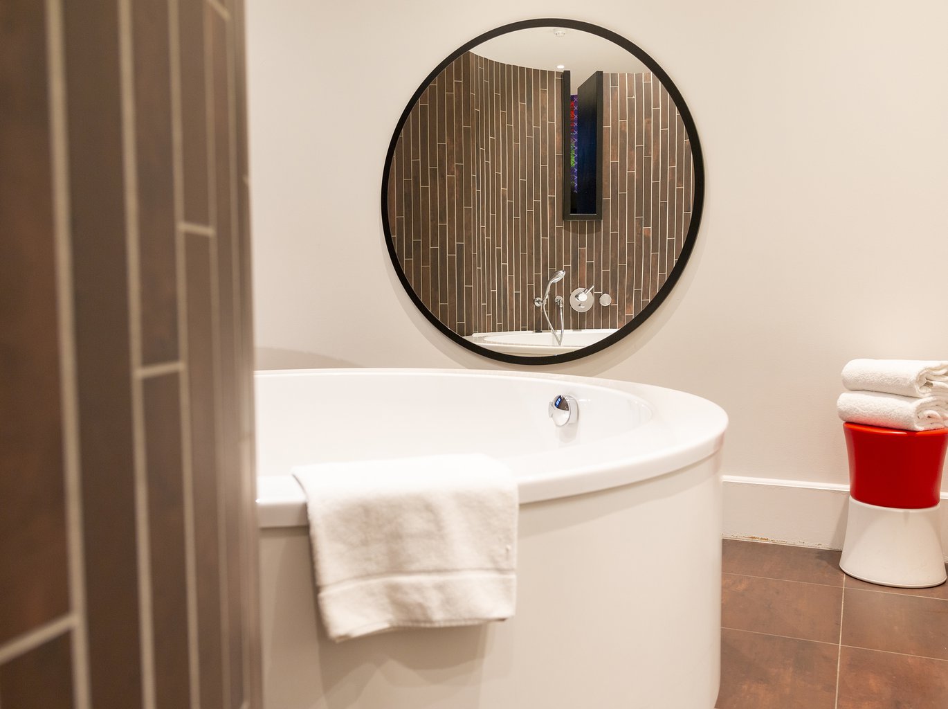 EH - DESIGN HOTEL MAASTRICHT - DELUXE - 9.jpg