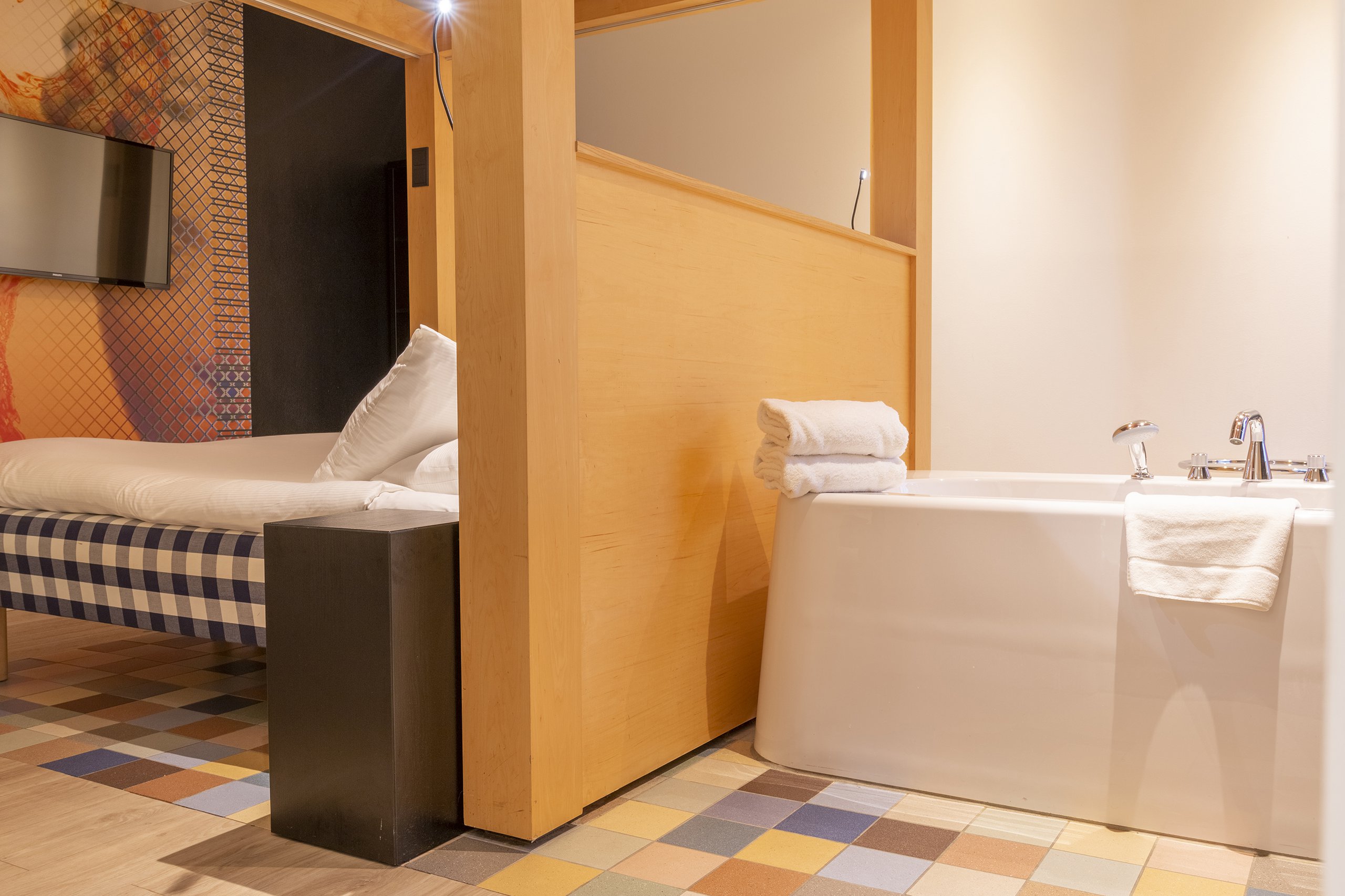 EH - DESIGN HOTEL MAASTRICHT - DELUXE - 7.jpg