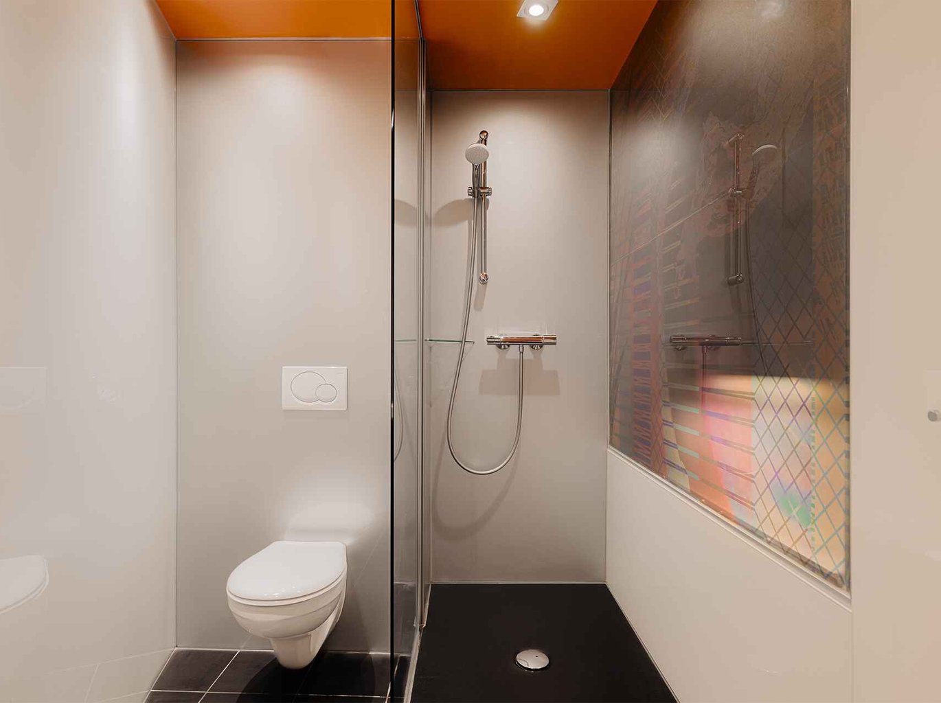 Maastricht Design Hotel Basic No Daylight Bathroom